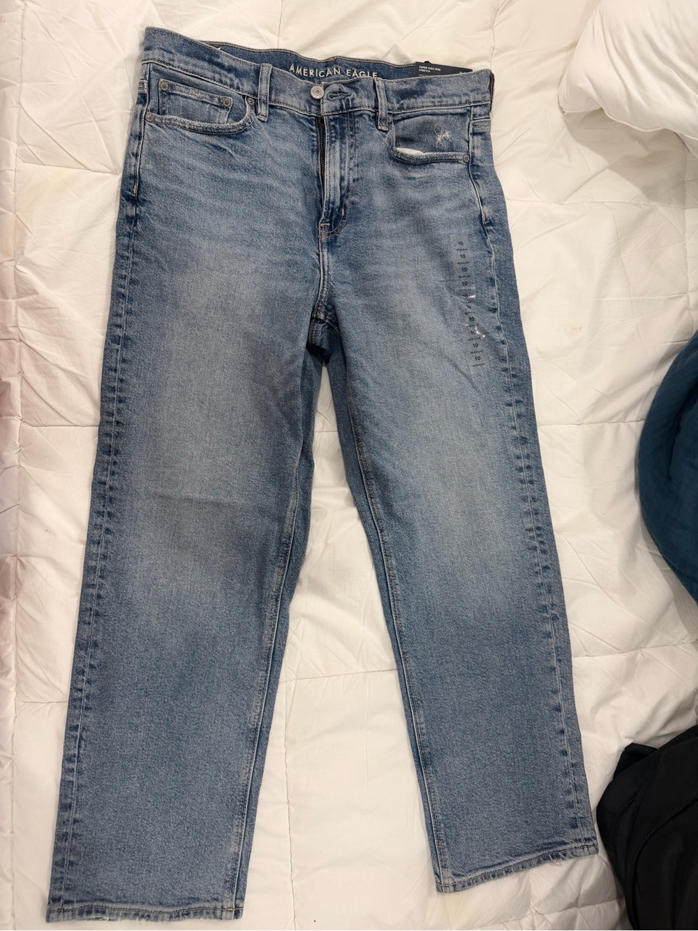 American Eagle Outfitters Light Wash Straight Ankle Length Jeans
